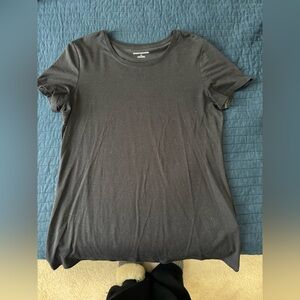 Amazon Basics Black T-Shirt